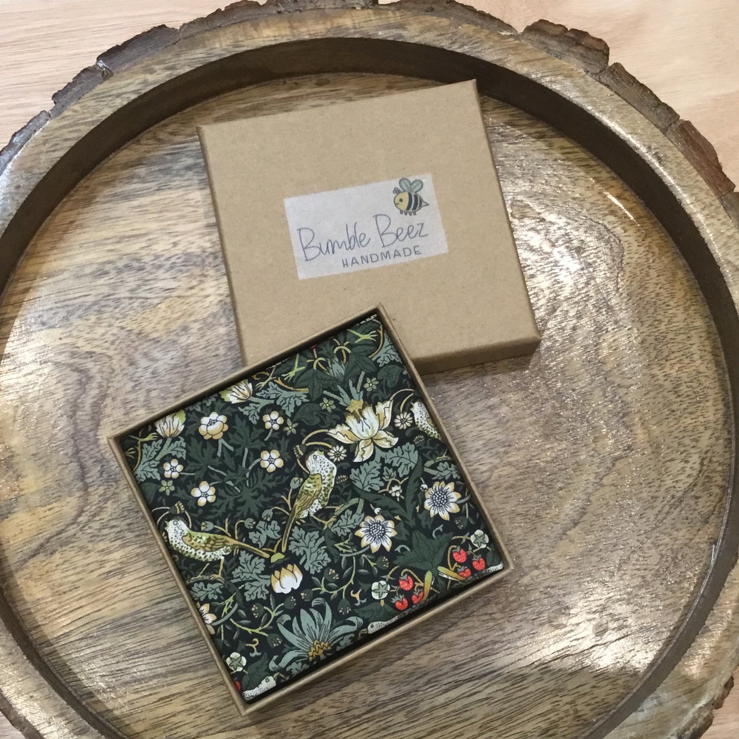 Pocket Square suit accessory in Dark Green Strawberry Thief