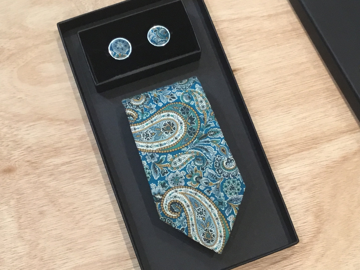 Gentleman's Neck Tie in Lee Manor Teal Liberty of London.